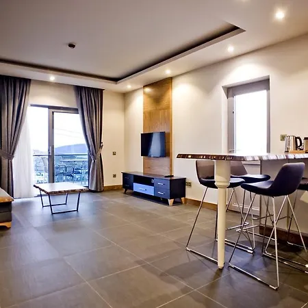 Apartahotel Degirmenburnu 4*