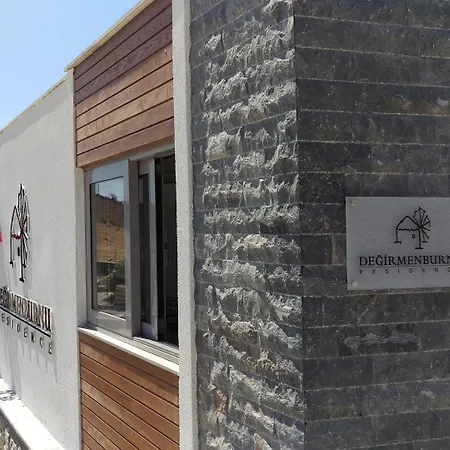 Apartahotel Degirmenburnu 4*