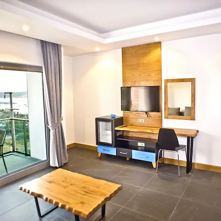 Apartahotel Degirmenburnu 4*